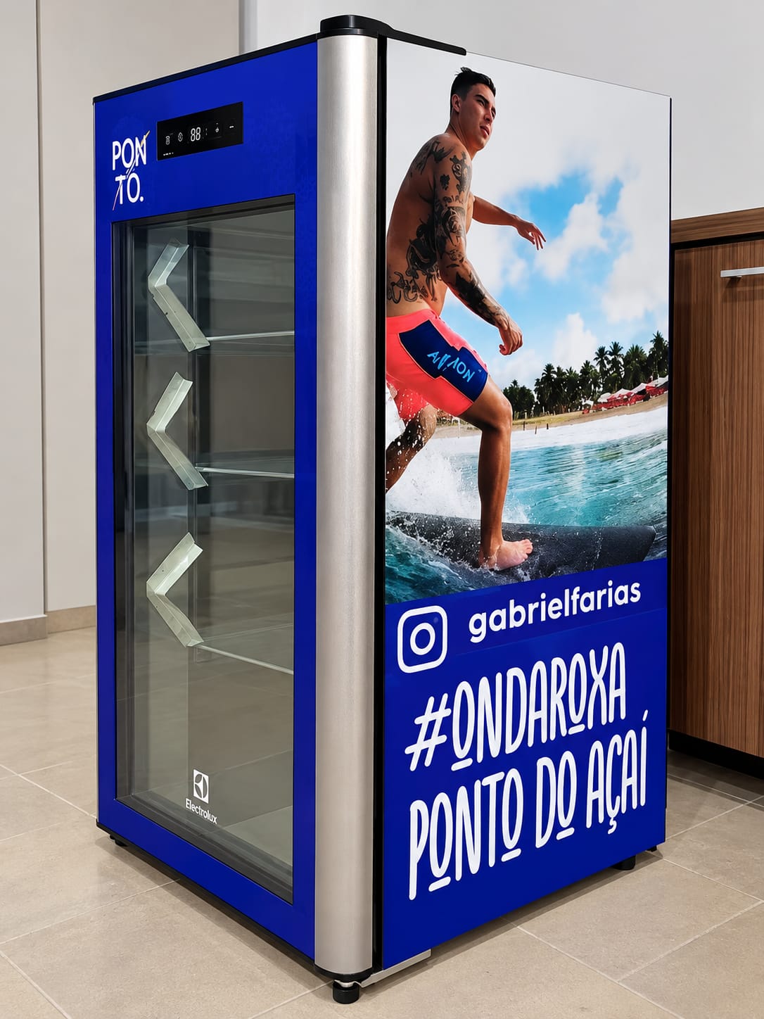 ADESIVO FREEZER 01 — projeto da Triad Visual em Recife
