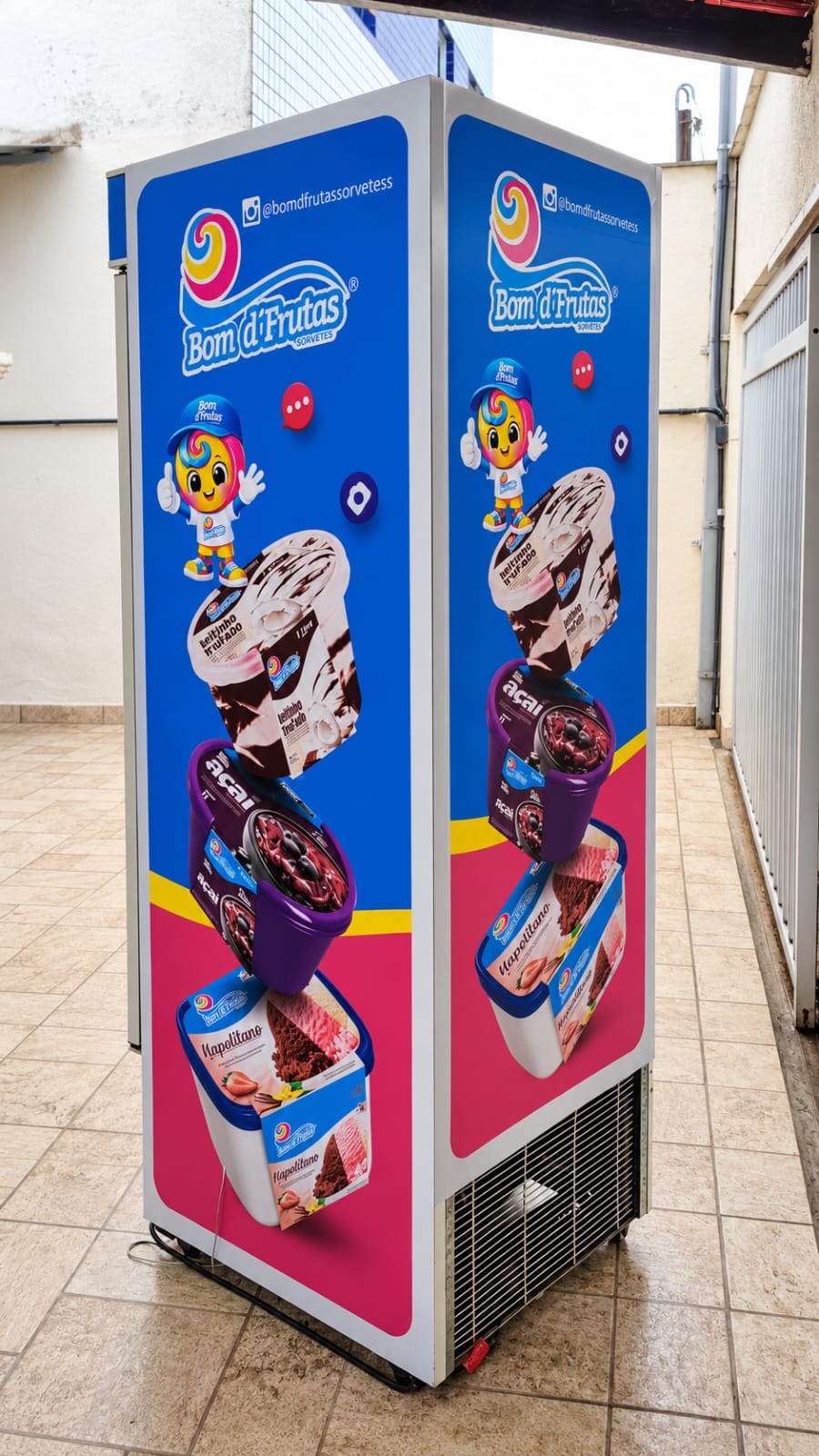 ADESIVO FREEZER 03 — projeto da Triad Visual em Recife