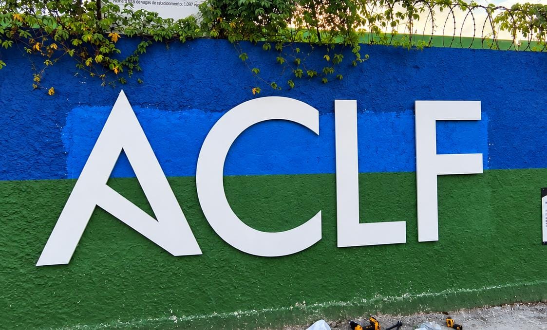 LETRAS EM PVC 03 — projeto da Triad Visual em Recife